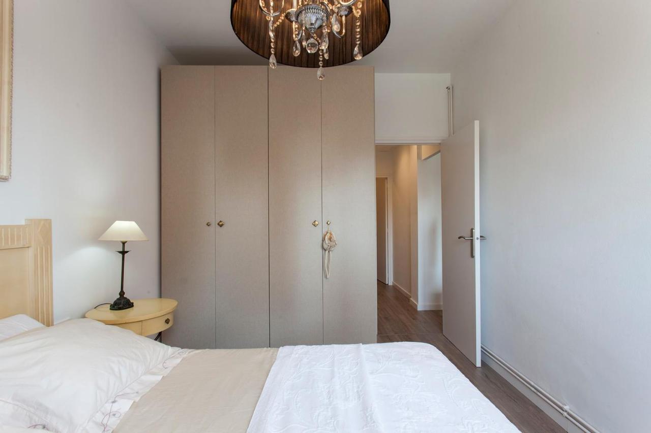 Cozy Apartment Near Fira Gran Via With Ac L'Hospitalet de Llobregat Exteriör bild